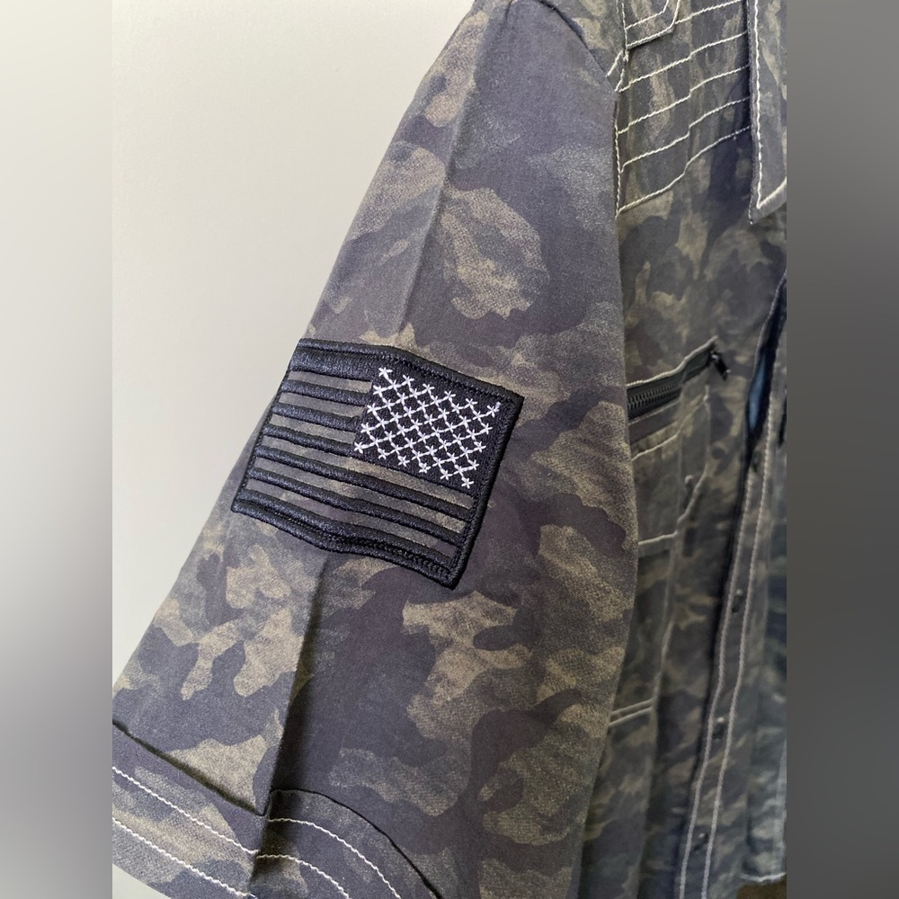 Affliction Men’s Short Sleeve Button Down - Picture 3 of 6